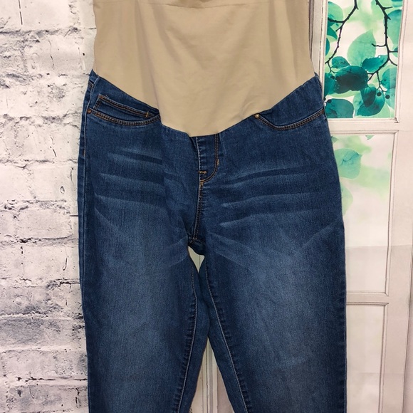 Planet Motherhood Maternity Jeans - Picture 2 of 5